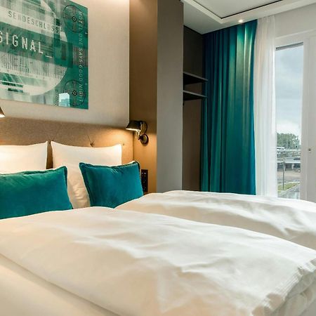 Motel One Koeln-Messe Exterior photo